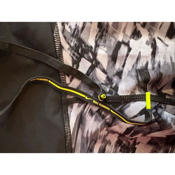 Nike dri fit leggings size M - Picture 9 of 9